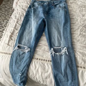 American Eagle Mom Jeans size 6